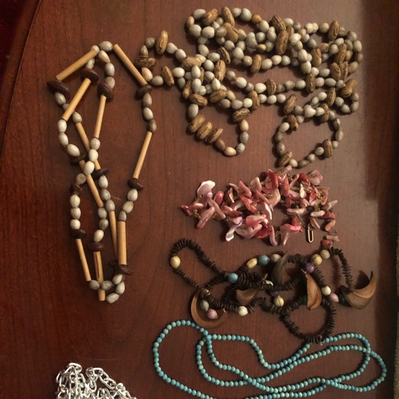 Costume long necklaces - Picture 1 of 3